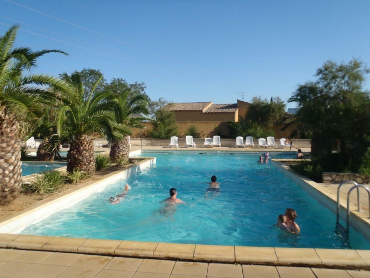 Appartement Dans La Residence Les Mazets De Camargue Арль Екстер'єр фото