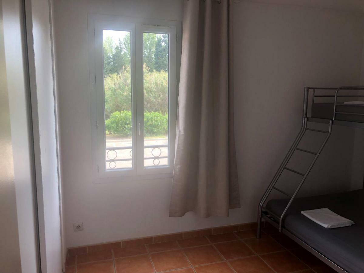 Appartement Dans La Residence Les Mazets De Camargue Арль Екстер'єр фото