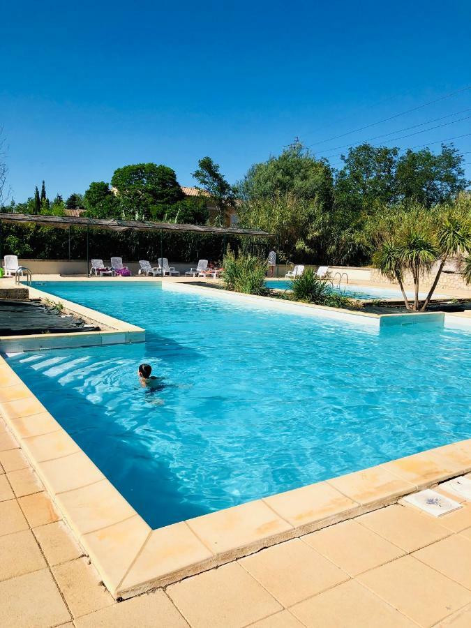 Appartement Dans La Residence Les Mazets De Camargue Арль Екстер'єр фото